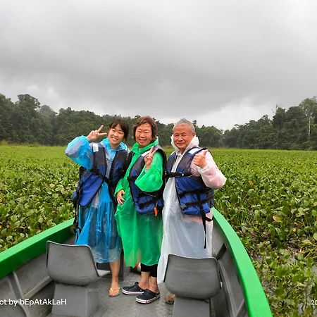 Borneo Jungle Adventure Villa Kinabatangan Kültér fotó