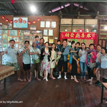 Borneo Jungle Adventure Villa Kinabatangan Kültér fotó
